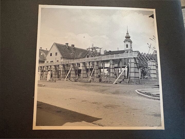 Historische Aufnahme: Bauarbeiten im Ilzer Ortszentrum
